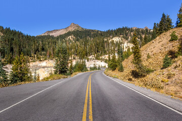 Naklejka premium Road through the Lassen Volcanic National Park, California