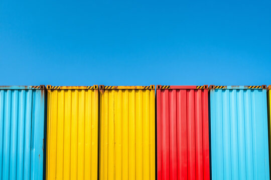 shipping kontainer port