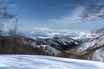 冬の妙高山と火打山　山スキー　野沢温泉〜馬曲温泉ルートより