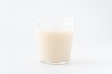 コップに入った甘酒