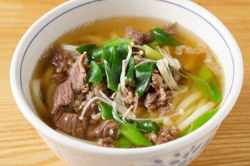 肉うどん　和食