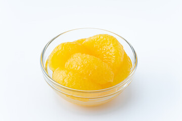 ガラスの器に入った缶詰の甘夏みかん