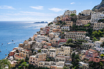 Obraz premium View over Positano town and beach in Amalfi coast in Italy.