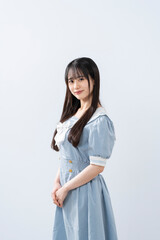 セーラー服を着た女性