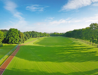 Obraz premium 公園のジョギングコース