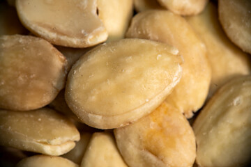 Imagen detalle de almendras peladas