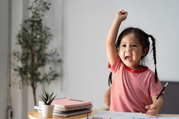 Excited learning moments for kids with creativity and expression