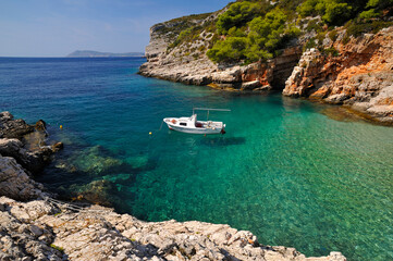 Obraz premium Croazia - Isola di Vis: Baia di Pritiscina