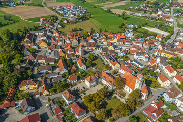 Herbstlicher Ausblick auf die Marktgemeinde Bechhofen in Mittelfranken