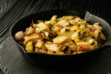 Rustic Fried Potatoes with Onions and Herbs A Crispy, Homemade Comfort Meal