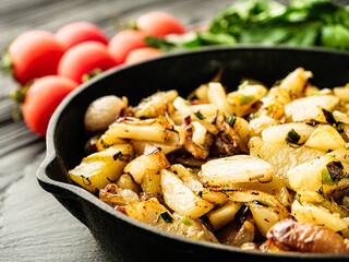 Rustic Fried Potatoes with Onions and Herbs A Crispy, Homemade Comfort Meal
