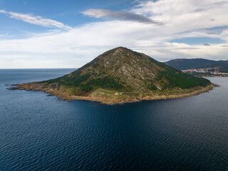 Faro Monte Louro en Punta Queixal de Muros, Galicia