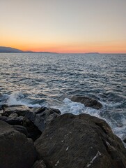 Meer bei Sonnenaufgang