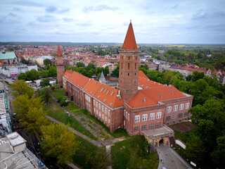 Legnica - zamek, katedra, panorama miasta, zabytkowe kamienice © ukasz