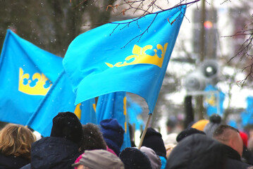 Orszak Trzech Króli - manifestacja wiary 6 stycznia. Procesja religijna z okazji święta Objawienia Pańskiego (Święta Trzech Króli) w mieście (Ostrowiec) przy lekkich opadach śniegu. © Grzegorz