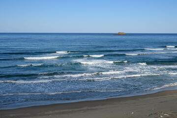 鳥取県の観光スポットである鳥取砂丘と山陰海岸