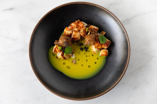 scallops and sun chokes with nasturtium leaves 3
