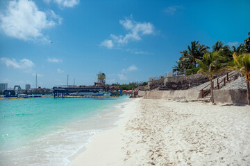 Sea shore on the Caribbean beach in the Zona Hoteleria in Cancun.