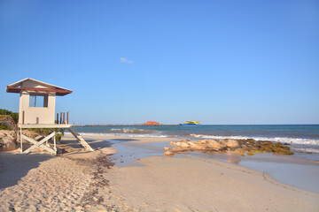 Sea shore on the Caribbean beach in the Zona Hoteleria in Cancun.