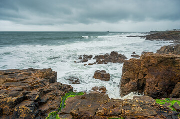 mer agit&eacute;e sur la c&ocirc;te des sables d'olonne