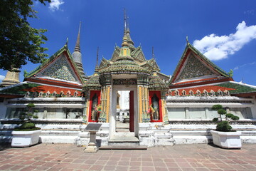 Fototapeta premium Thai architecture Phra Mondop of Wat Pho Beside its entrances is statues of Yak Wat Pho in Wat Pho public temple in Bangkok, Thailand 