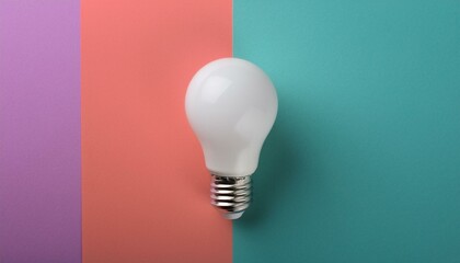 새로운 아이디어를 상징하는 전구가 다양한 색상의 배경 속에서 하나만 흰색으로 돋보이는 이미지
