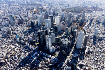 東京都心 空撮映像 新宿 東京都庁
