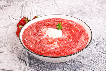 Strawberry soup with strachatella cheese