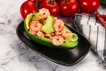Dietary avocado cut with prawn