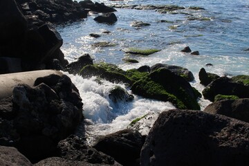 water pouring out towards the ocean