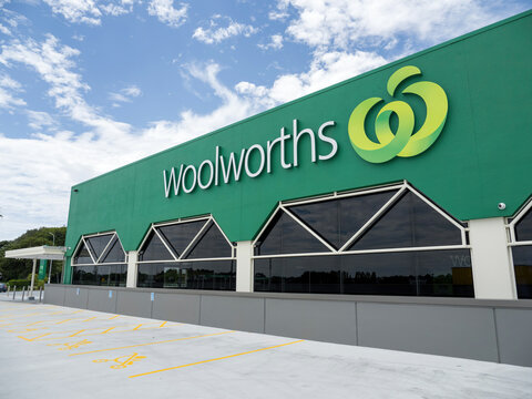 Woolworths supermarket in Highland Park. Auckland, New Zealand - December 25 2024
