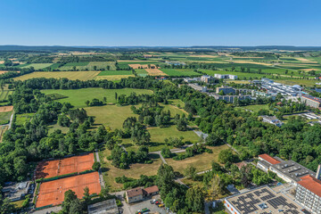 Sommerlicher Ausblick auf die Kurstadt Bad Windsheim in Mittelfranken 