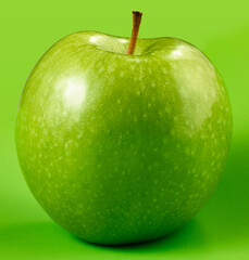 Gruener Apfel, Obst, Freisteller, Vitamine, Apfel, gesund, 