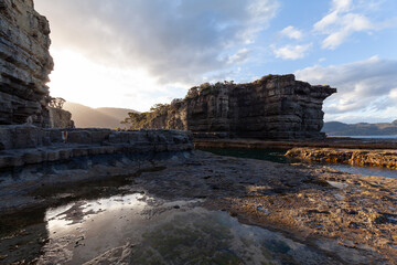 Fossil Bay, Fossil Island bei Pirates Bay in Tasman National Park, Tasmanien.
