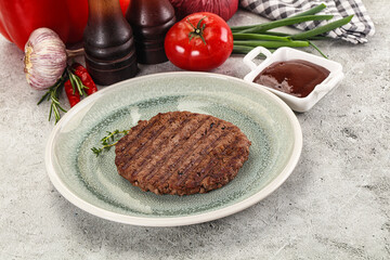 Grilled minced beef burger cutlet