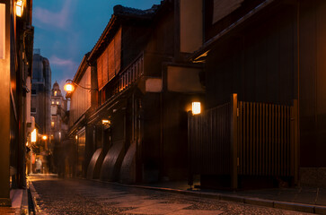 Lanterns and wooden old houses in the Potoncho district in Kyoto