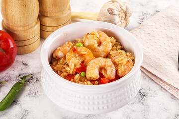 Italian pasta orzo with prawn