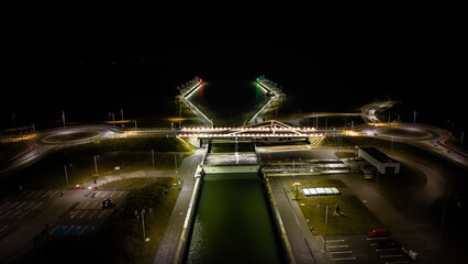 Przekop Mierzei Wiślanej z drona nocą, Nowy Świat © Marcin