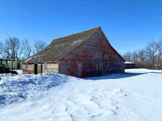 An iconic Dutch Gable barn in snow