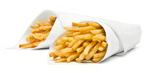Frytki w papierowym opakowaniu rożkowym na białym tle © Jolaya