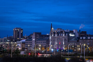 Obraz premium Dundee Scotland waterfront area on a bright winter morning