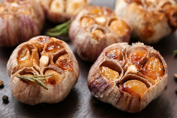 Baked garlic with rosemary, closeup