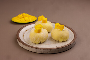 Delicious Mango Mochi With Mango Slices. 
