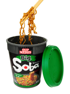 Prepared cup noodles big Soba teriyaki flavour wok style instant noodles in an 113g tub with chopsticks