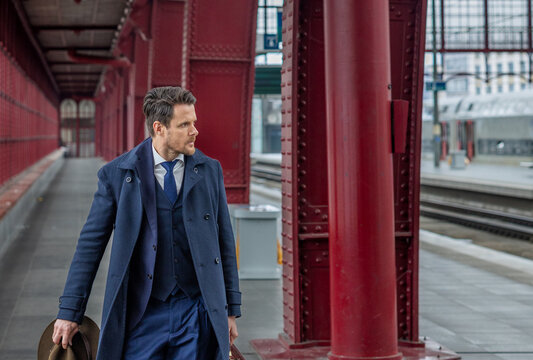 Elegance on the Go: The Stylish Professional in Motion