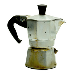 Cafetera italiana moka pequeña 1 dosis. Fondo transparente. Aislada