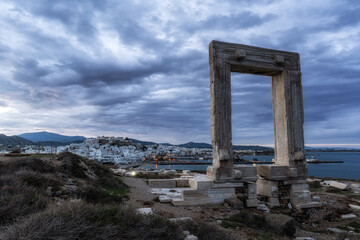 Obraz premium Temple of Apollo and Naxos