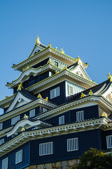 快晴の青空に映える天守閣　岡山城
