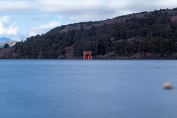 芦ノ湖の箱根神社の鳥居
