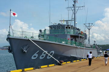 酒田港まつり　海上自衛隊 掃海艇展示 Sakata Port Festival: Maritime Self-Defense Force minesweeper display